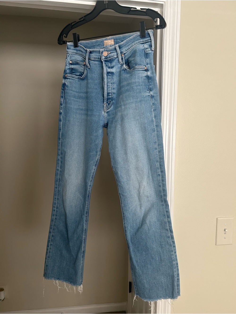 Mother Tripper Ankle Fray- Light Blue Wash